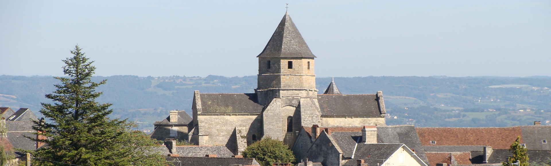 Son église romane du XIIème siècle